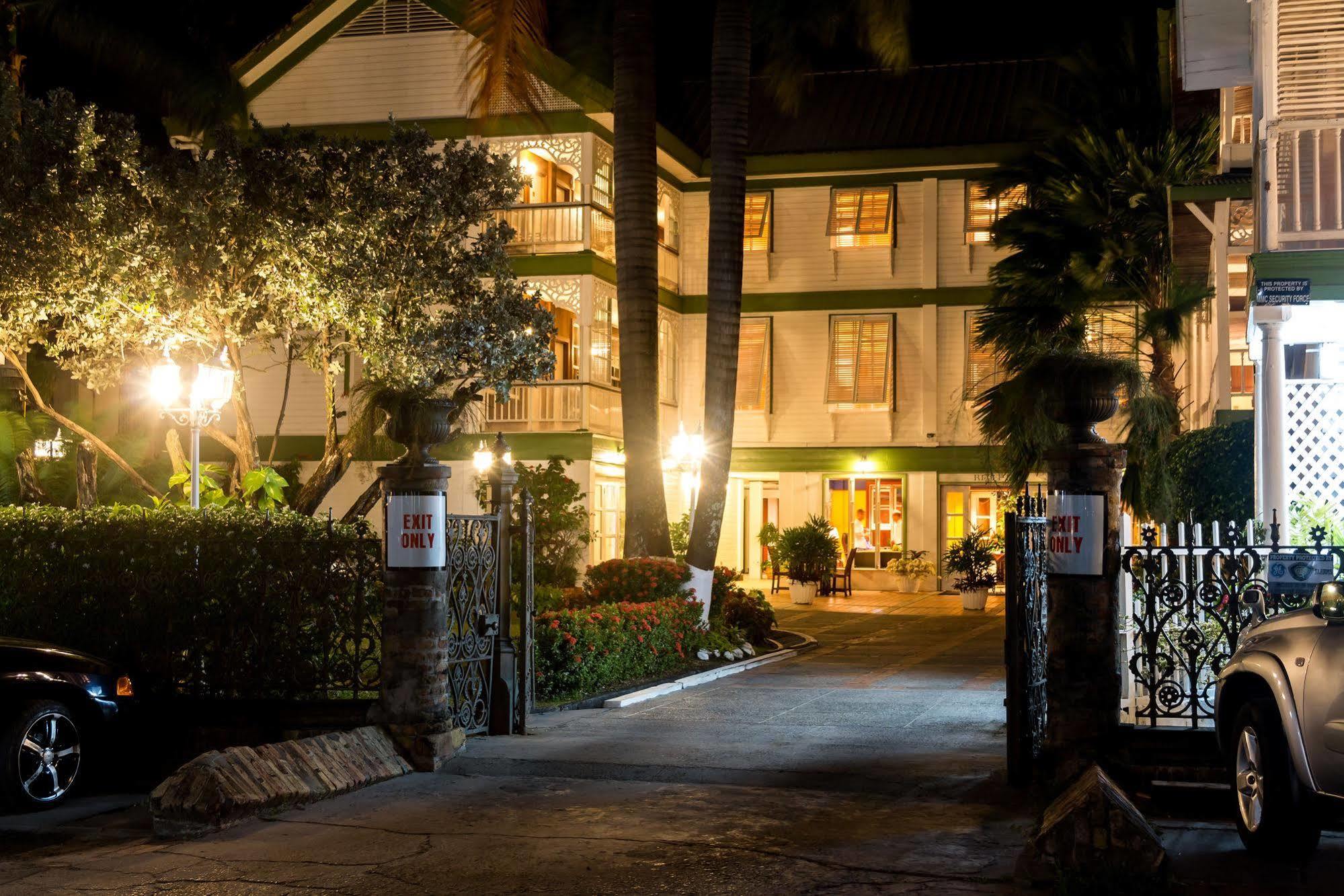 Cara Lodge Hotel Джорджтаун Екстер'єр фото